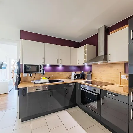 Hafenresidenz Waren 瓦伦