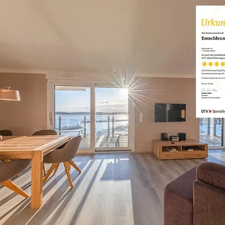 Hafenresidenz Waren * 瓦伦